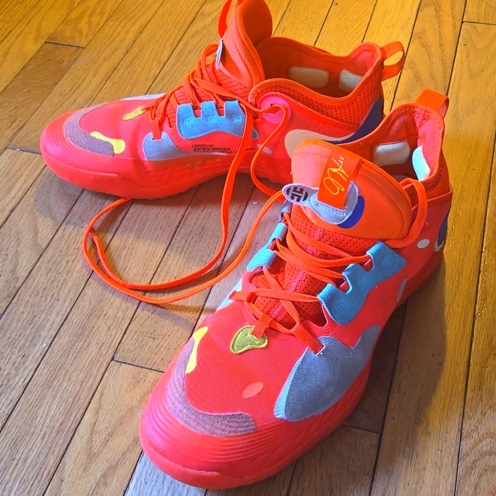 Sneakers